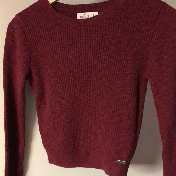 Sweet little cropped sweater from Hollister Co.! - Picture 3 of 5
